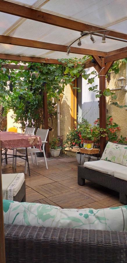 Chez Mamiyo Apartment Gallargues-le-Montueux Luaran gambar